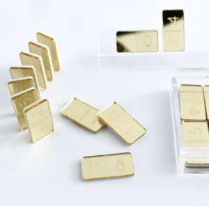 Dominó dourado: descubra o jogo que virou sensação da decoração contemporânea